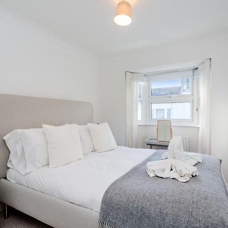 Modern Mews House With Free Parking Space, And Patio By Huluki Sussex Stays Brighton Exterior foto
