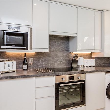 Modern Mews House With Free Parking Space, And Patio By Huluki Sussex Stays Brighton Exterior foto