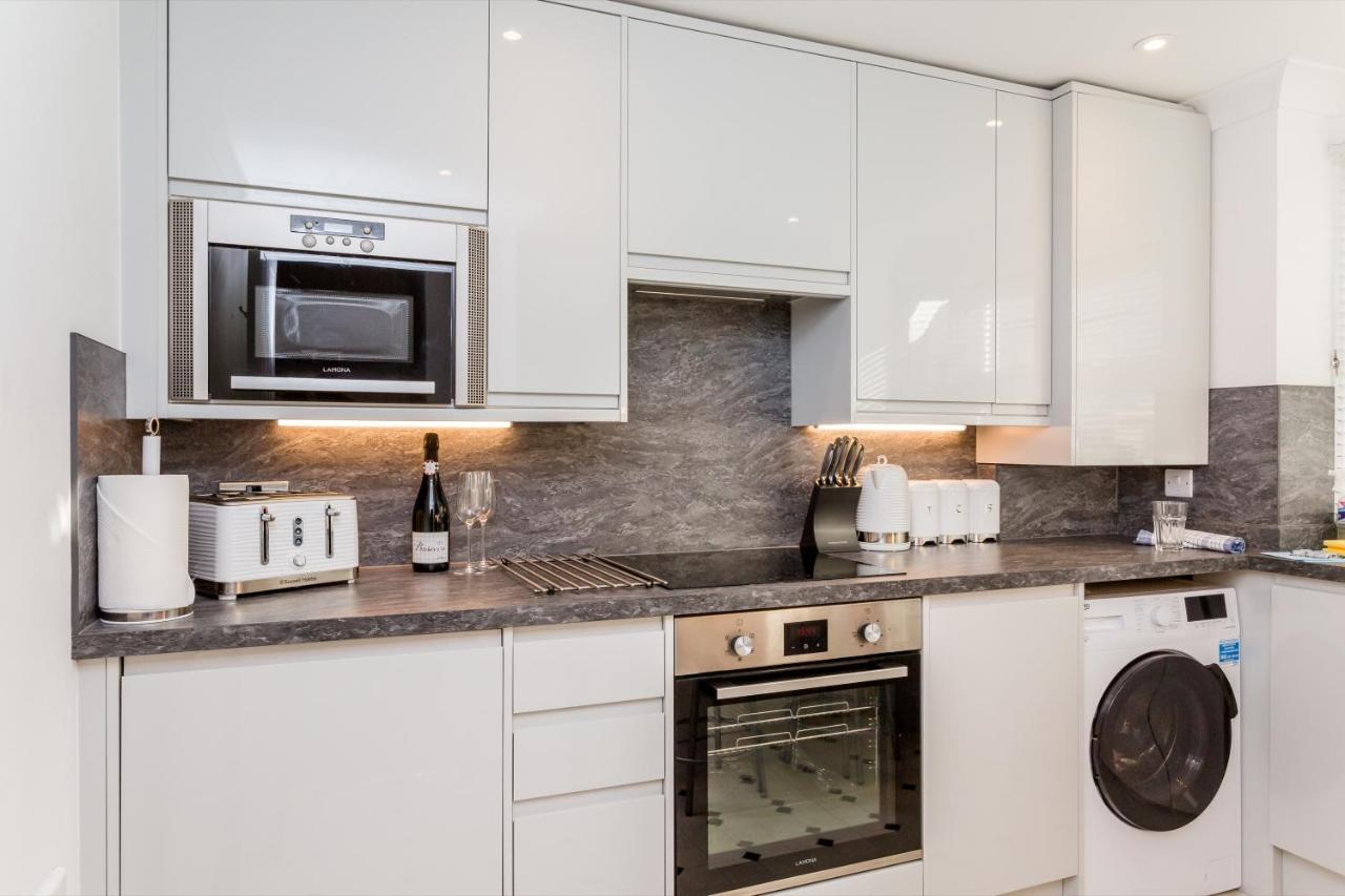 Modern Mews House With Free Parking Space, And Patio By Huluki Sussex Stays Brighton Exterior foto