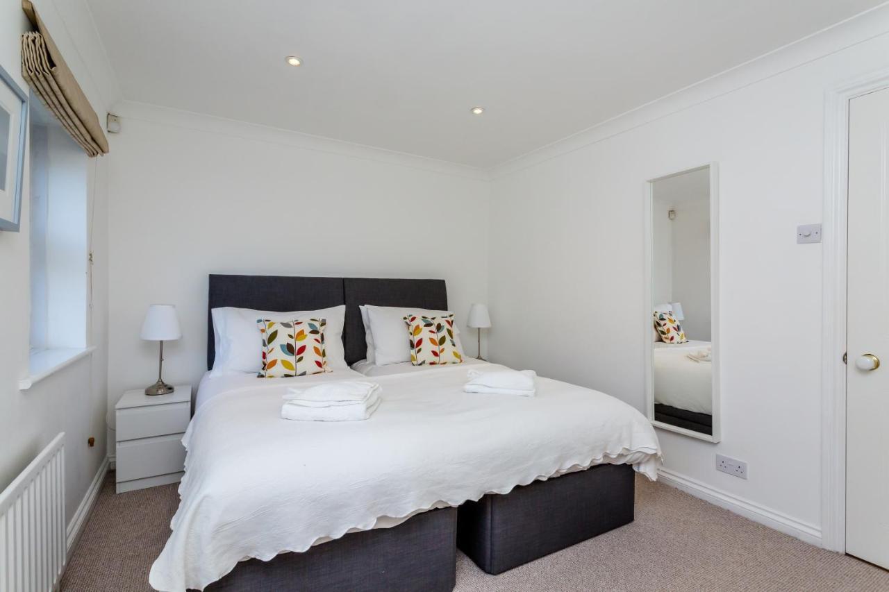 Modern Mews House With Free Parking Space, And Patio By Huluki Sussex Stays Brighton Exterior foto